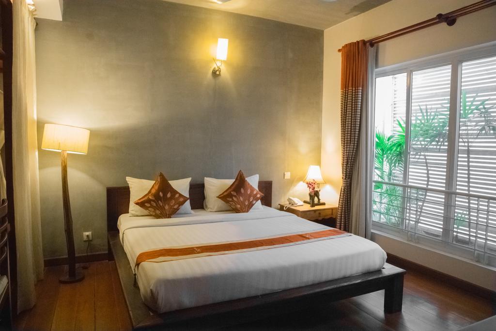 Casa Villa Independence Phnom Penh Exterior photo
