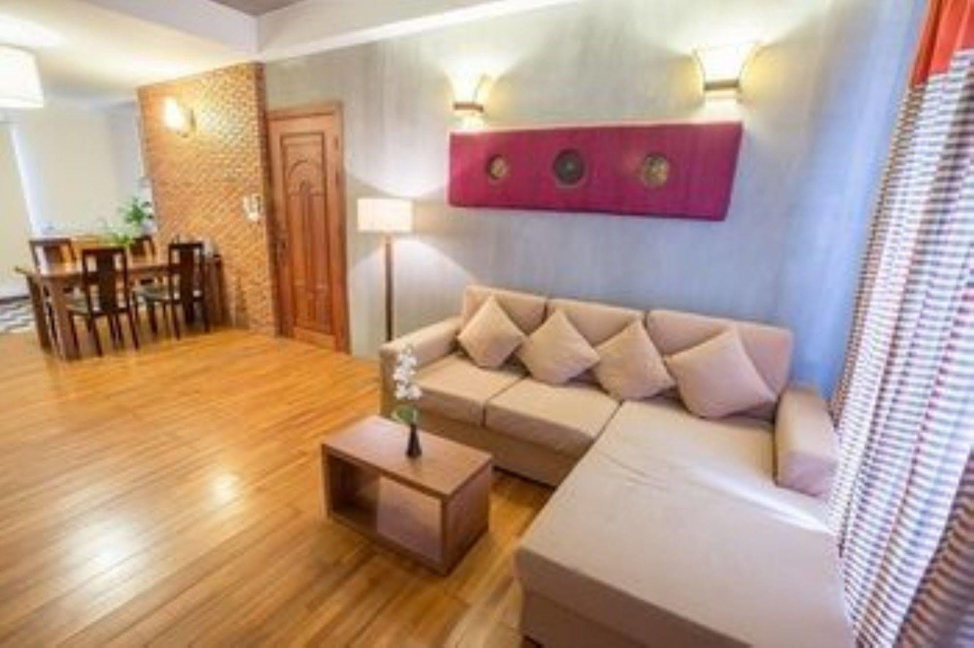 Casa Villa Independence Phnom Penh Exterior photo